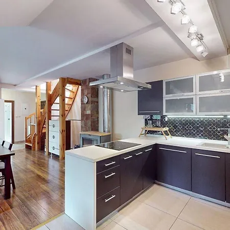 Kamzik - Elegantny Mezonet S Vyhladom شقة دونوفالي