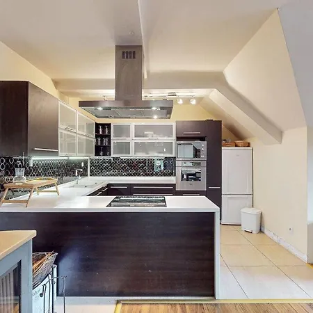 Kamzik - Elegantny Mezonet S Vyhladom * دونوفالي